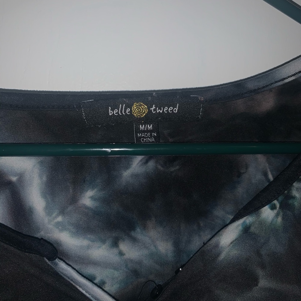 Super comfy top! Tye-dyed black/white. Size Medium